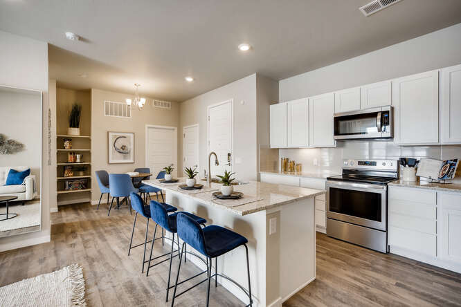 2401 485 Interlocken Blvd., #401